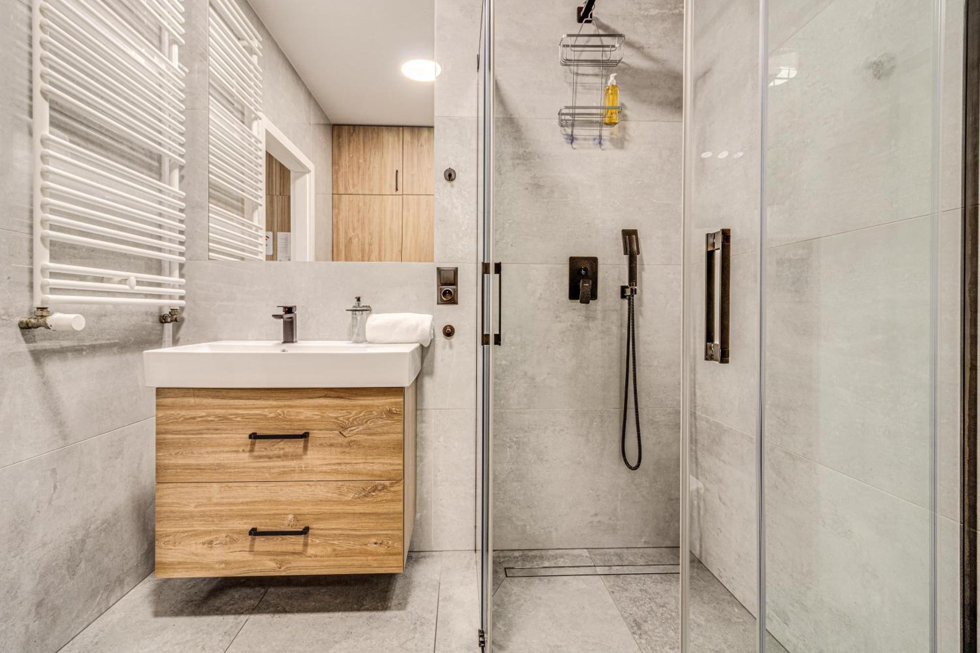 Rentplanet - Apartament Wyszynskiego Wrocław Kültér fotó